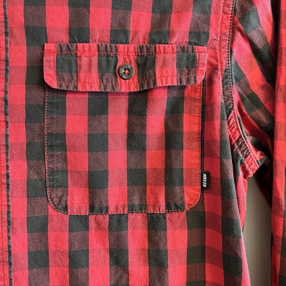Nike Skateboard Button Up Long Sleeve Shirt Red And Black Buffalo‎ Plaid Mens sm - Picture 3 of 6